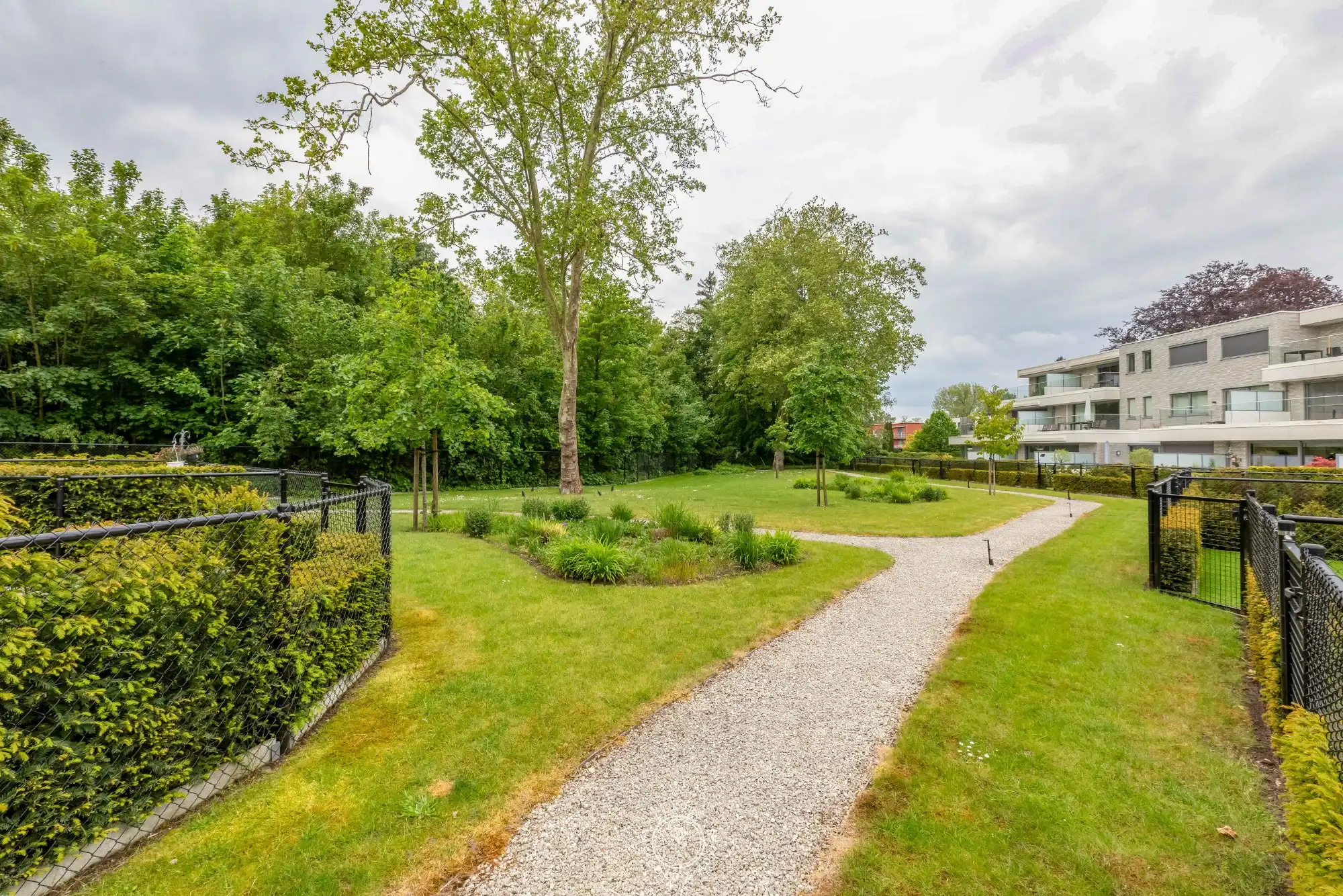 Energiezuinig gelijkvloers appartement met ruim terras foto 4