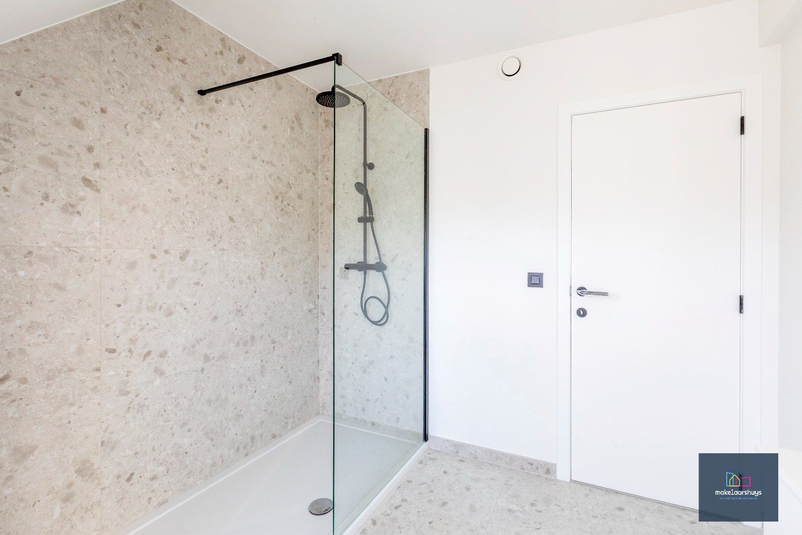 Penthouse met  3 slpk. en terras  nabij station Gent-Sint-Pieters foto 15