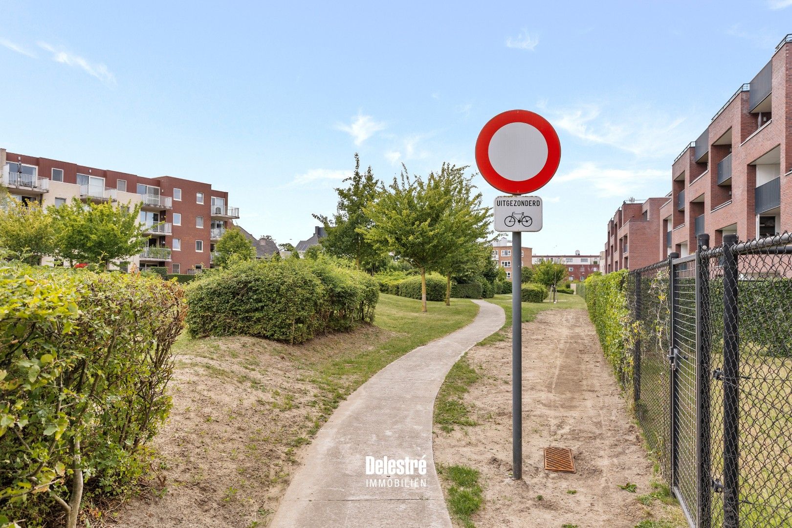 INSTAPKLAAR APP. 3 SLPK. 2 BADKAMERS MET TUIN EN TERRAS  foto 25