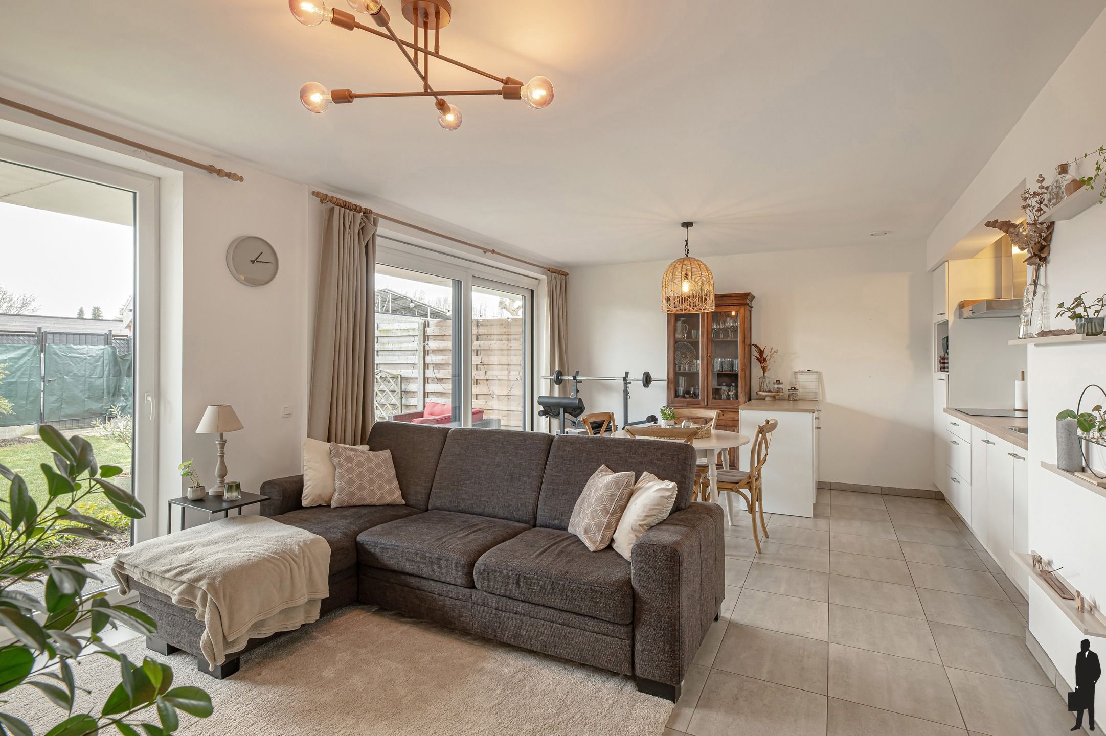 Gelijkvloers appartement met tuin en parkeergelegenheden foto 4