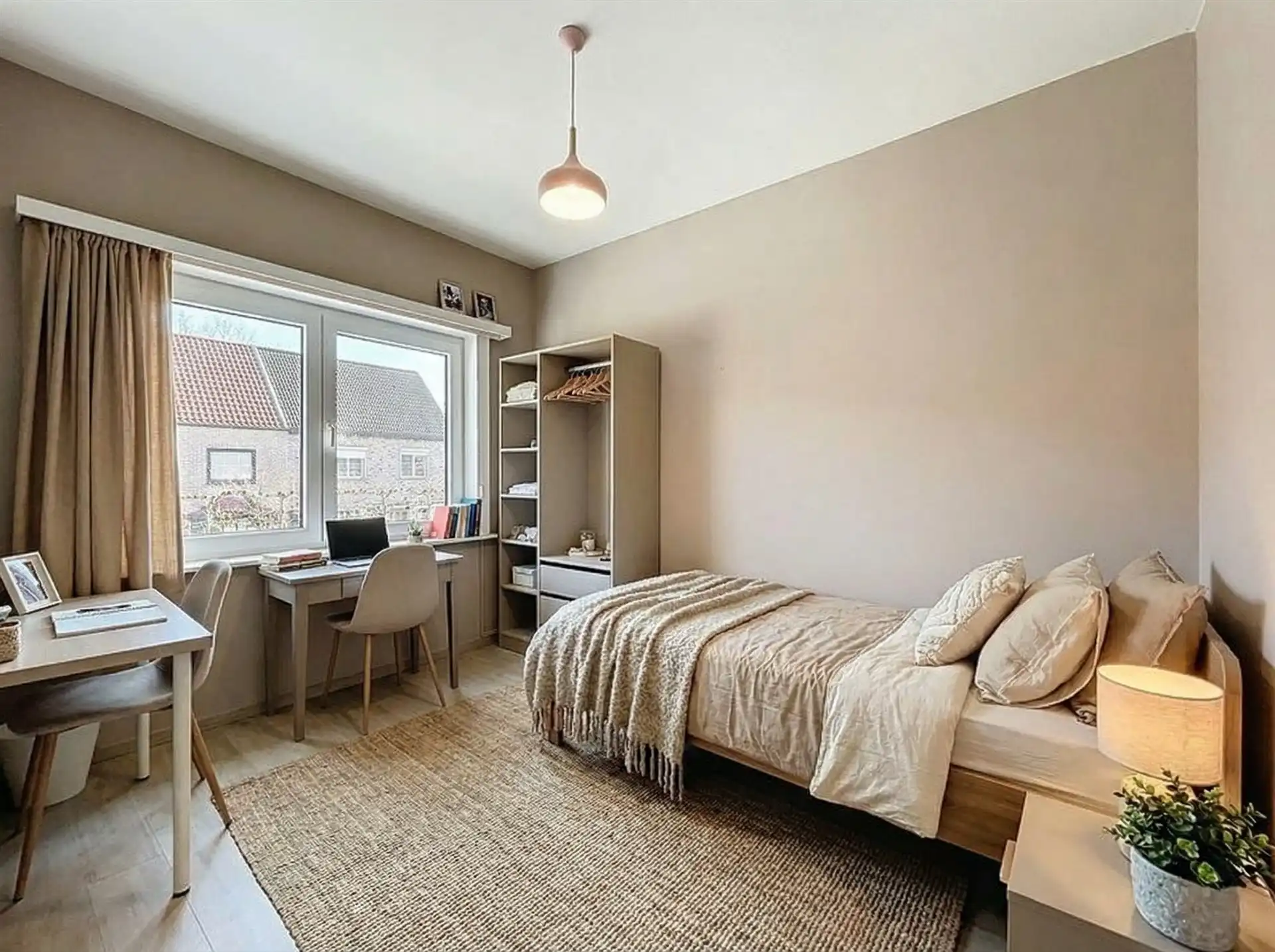 Instapklare half open bebouwing met 3 slaapkamers en oprit voor meerdere wagens op toplocatie foto 12