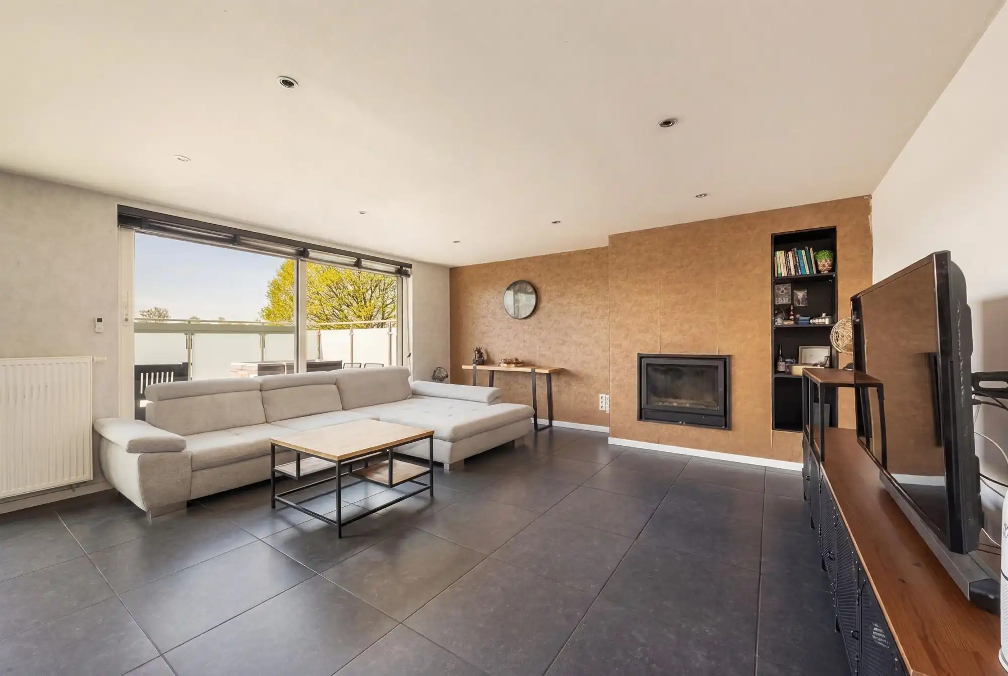 Bijzonder ruim duplexappartement met zonnig terras foto 4