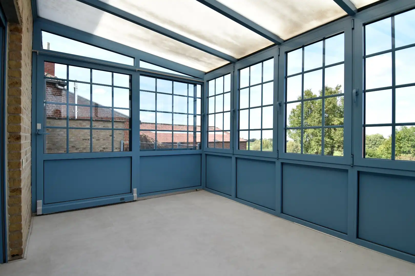 Statige woning met praktijkgedeelte (101 m²), 4 slaapkamers en zonnige tuin te koop in het straatbeeld van Bellegem foto 13