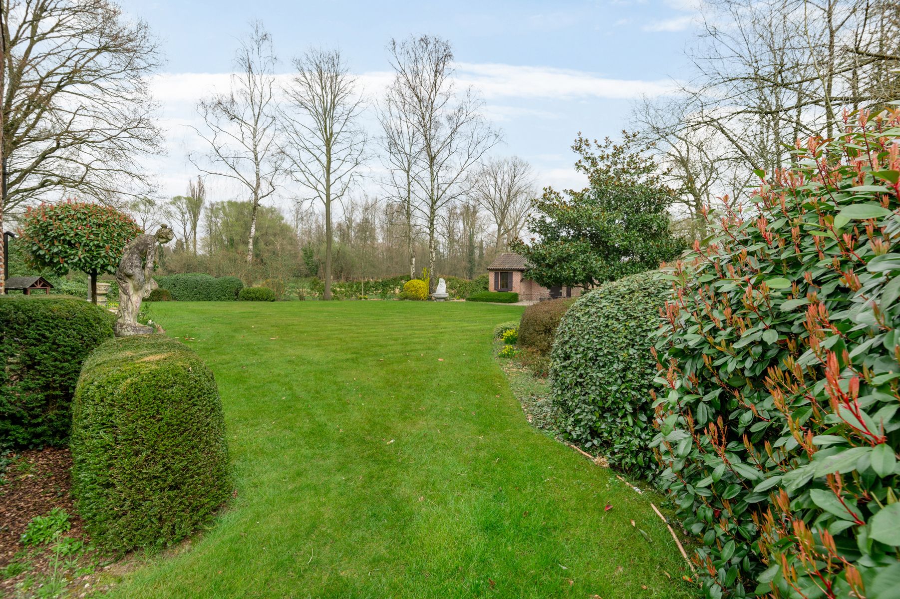 Te renoveren villa met uniek vrij zicht op ca. 2.065m². foto 30