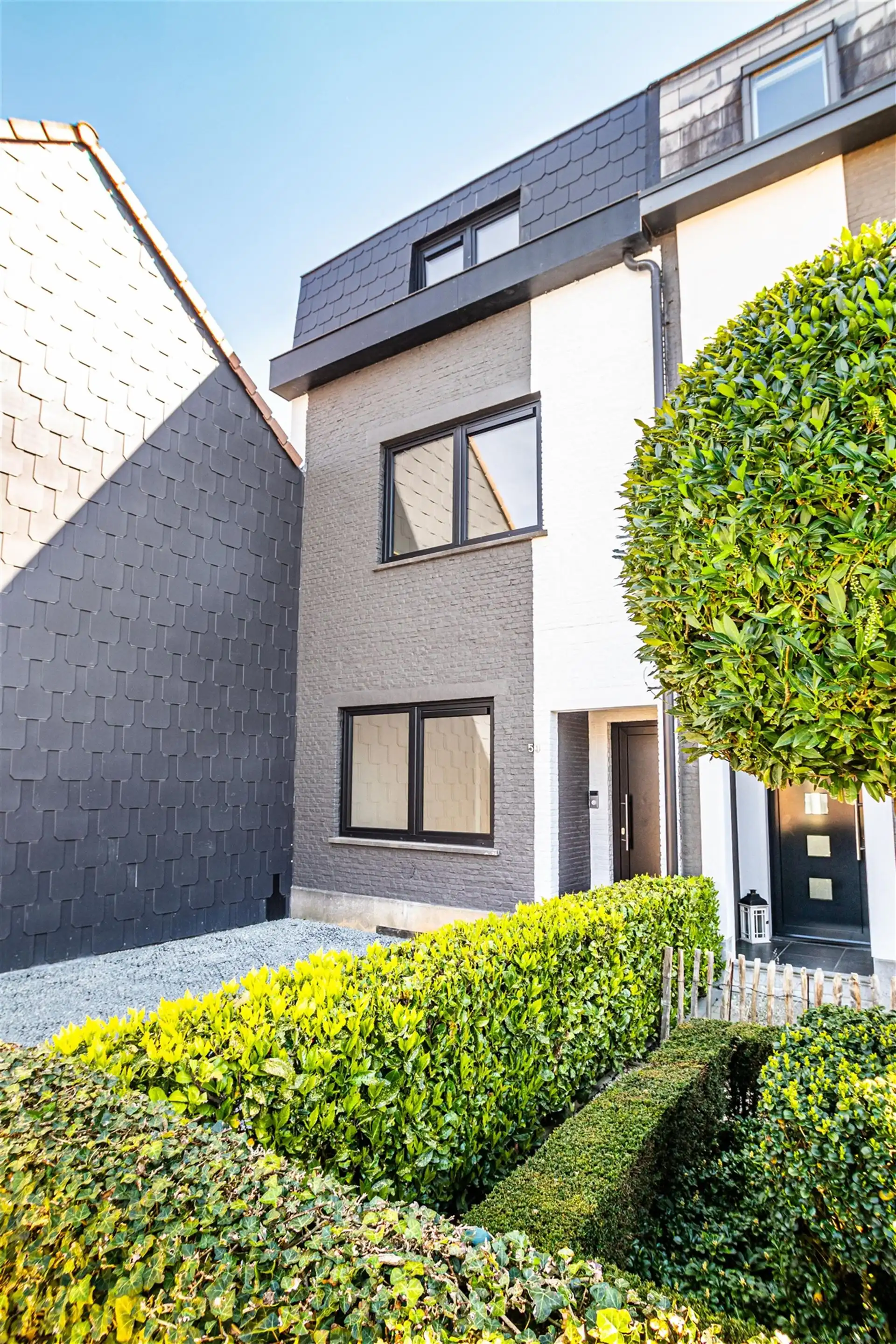 Stijlvol gerenoveerde woning met ZO-tuin in Hove foto 25
