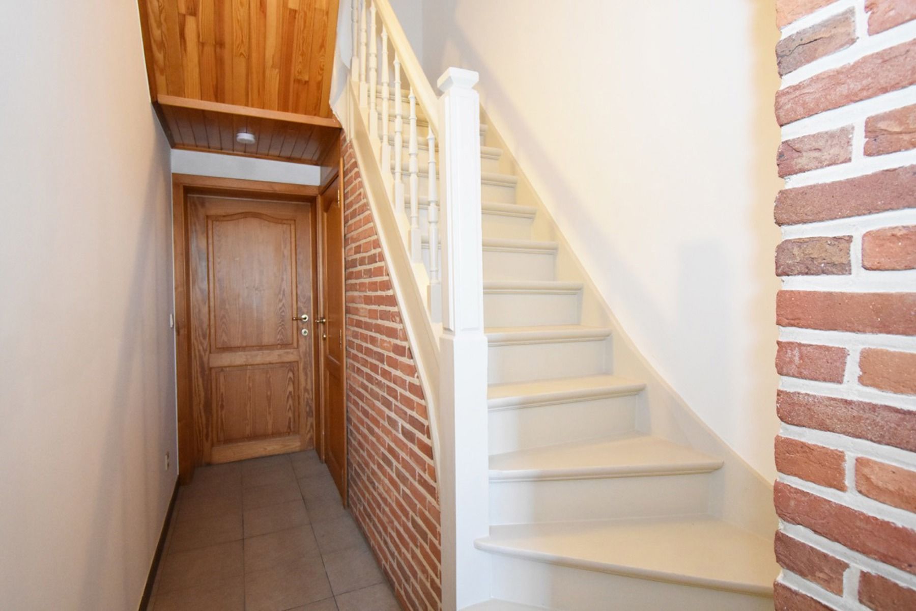 Halfopen woning nabij centrum Geraardsbergen foto 6