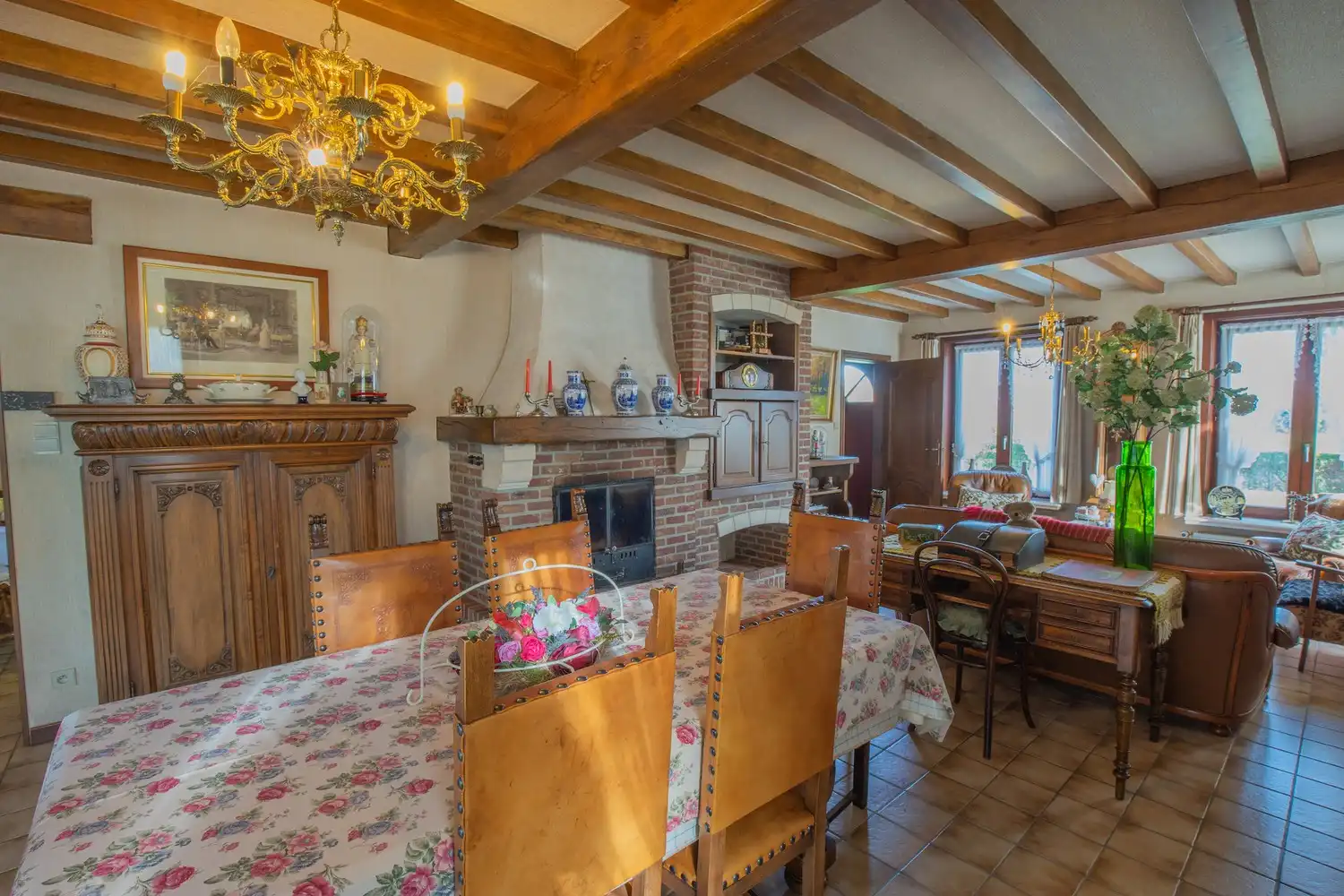 Rustig gelegen alleenstaande woning met westgerichte tuin en unieke bouwvergunning foto 7