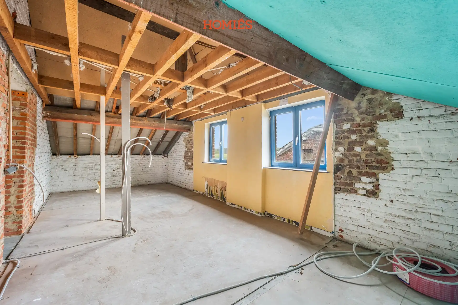 Karaktervol renovatieproject met potentieel foto 18