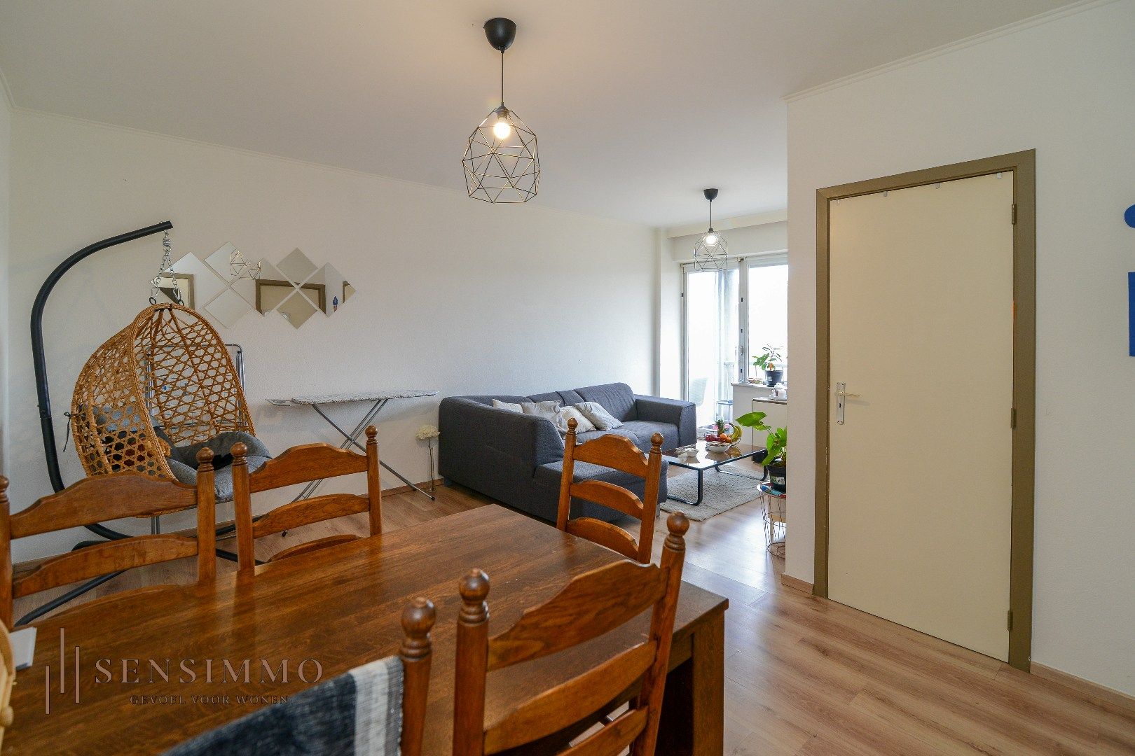 Centraal gelegen 2-slaapkamerappartement met balkon en rendement in hartje Genk foto 6