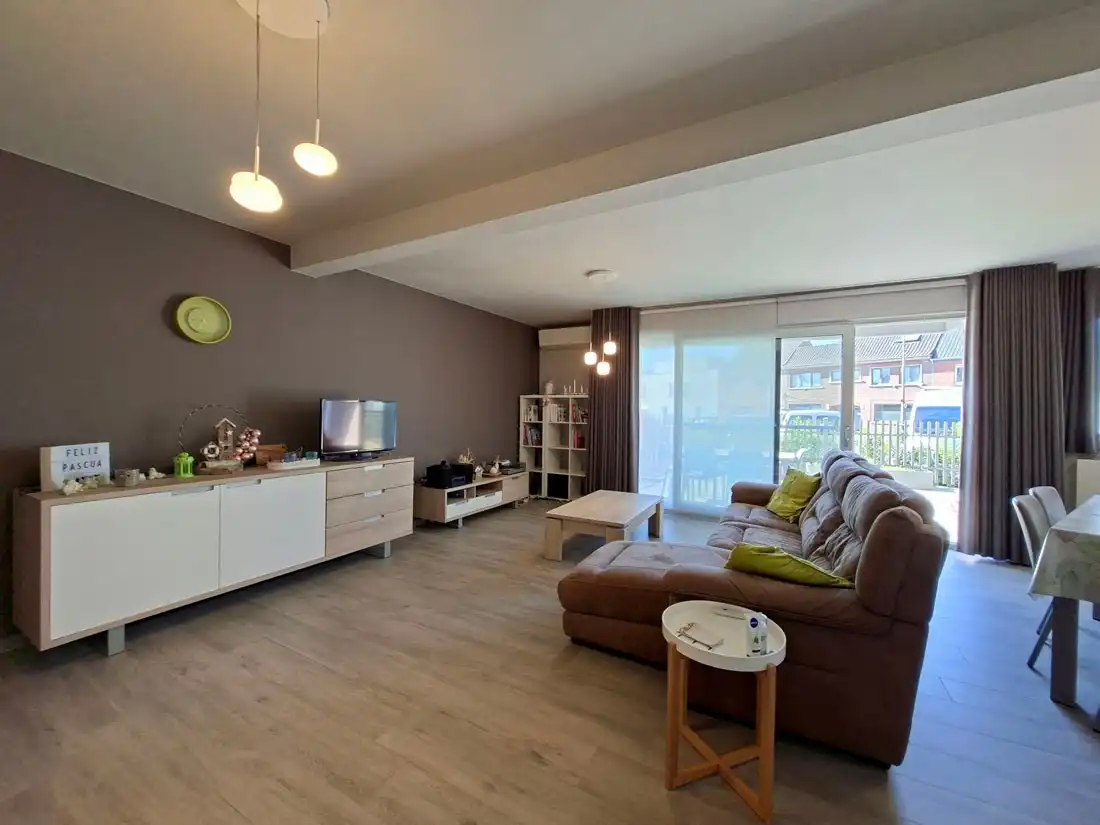 Instapklaar, smaakvol gerenoveerd appartement te Zonhoven foto 6