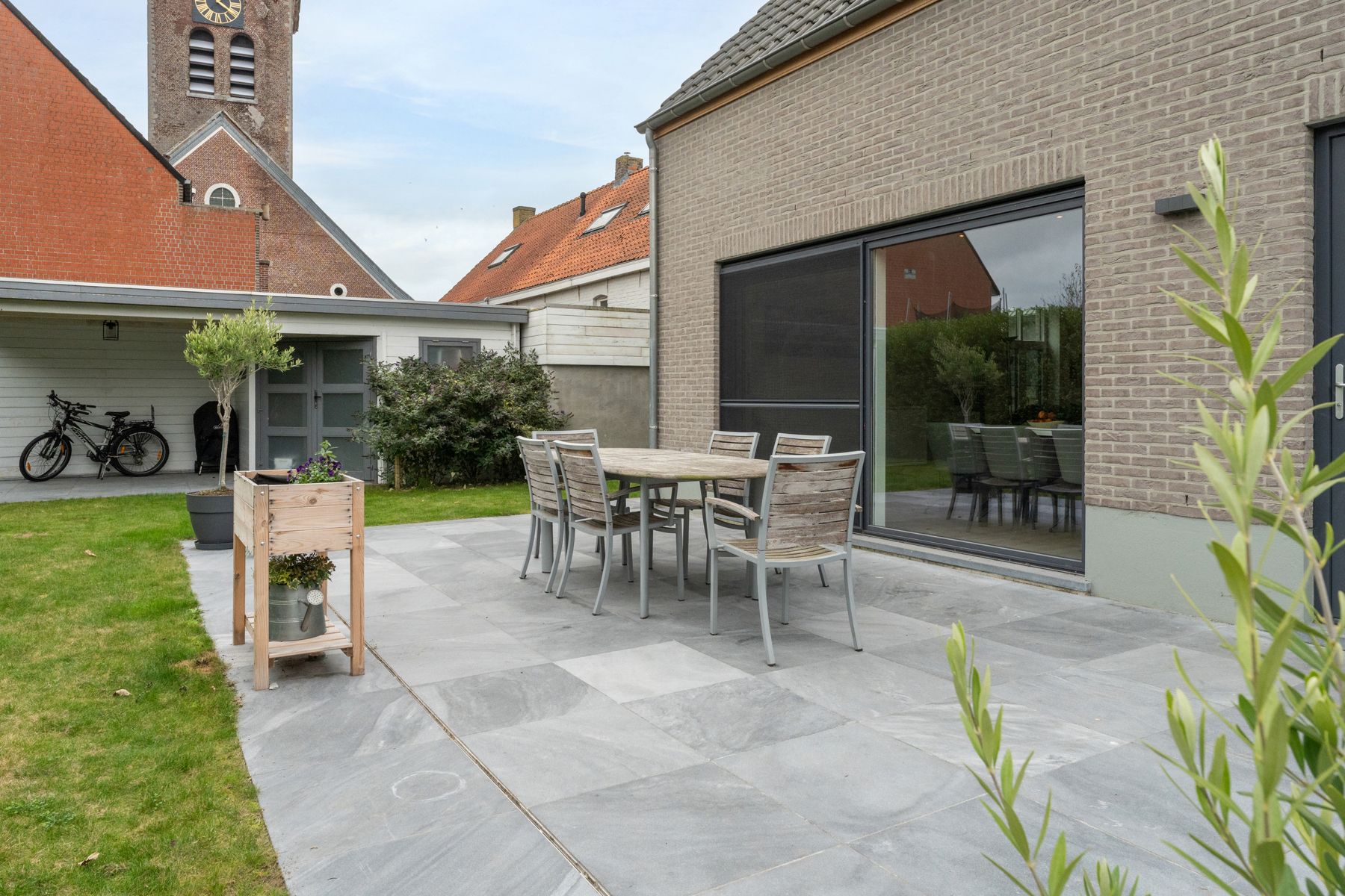 Recente open bebouwing in hartje Otegem foto 22
