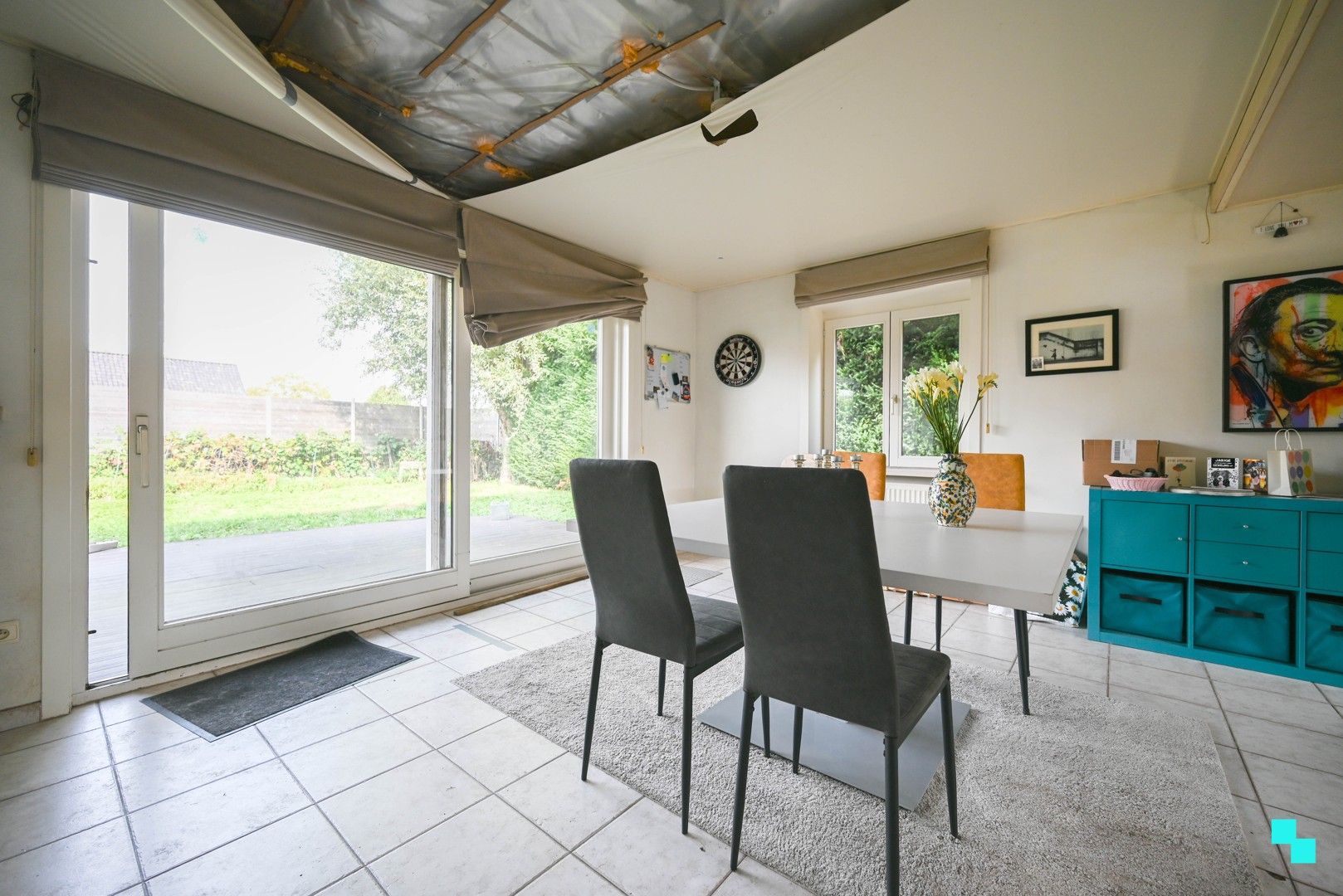 Alleenstaande, te renoveren villa in residentiële buurt foto 8