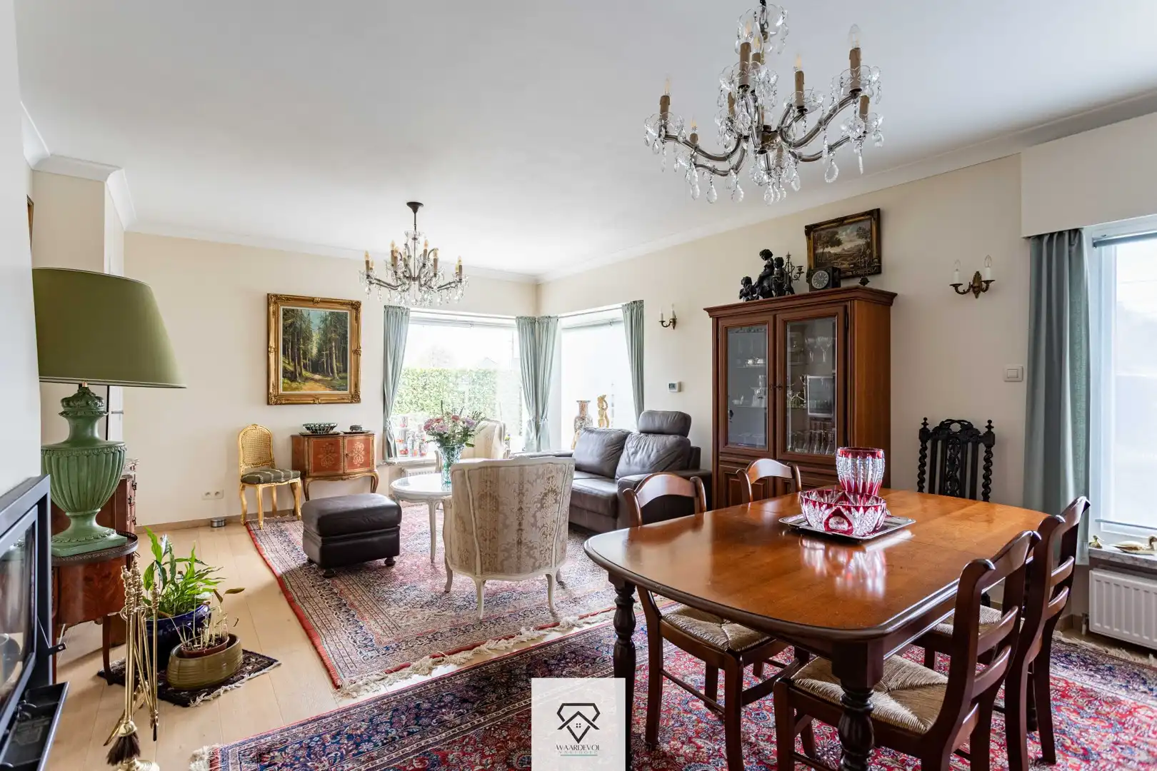 Uitstekend gelegen bungalow met ruimte en potentieel te Drongen foto 6