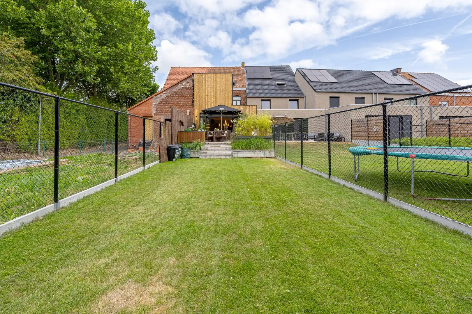 Instapklare energiezuinige woning met 4 slaapkamers en zuidgerichte tuin in Wevelgem foto 9
