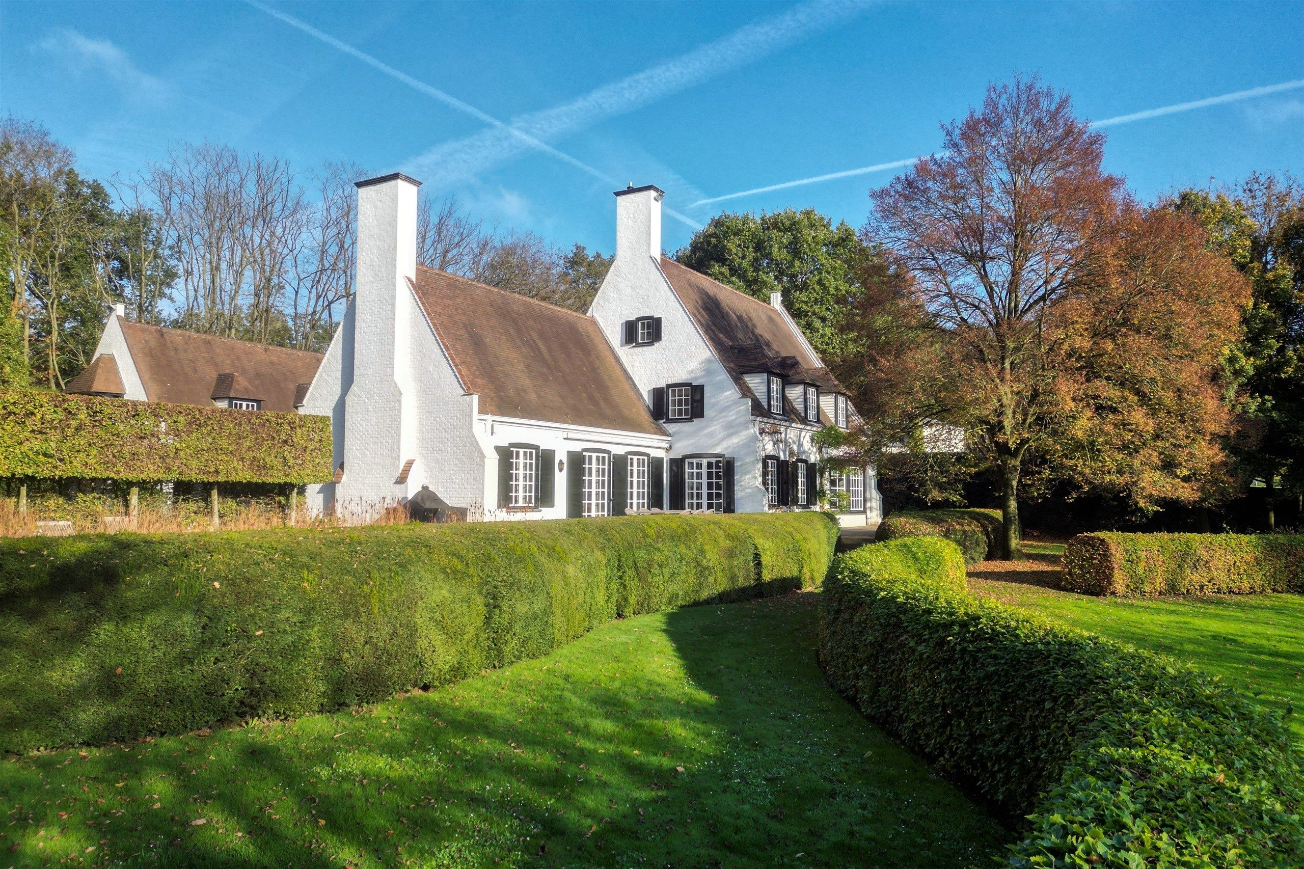 Aan Bellegem bos: Idyllische eigendom op 7.630 m² foto 2