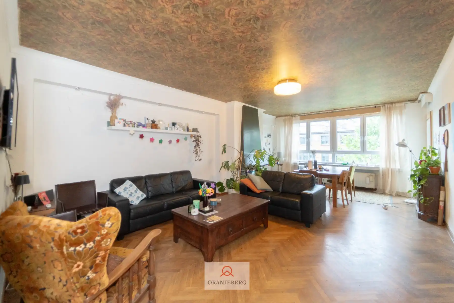 Ruim 3 slpk appartement vlakbij Station Gent-Sint-pieters. foto 8
