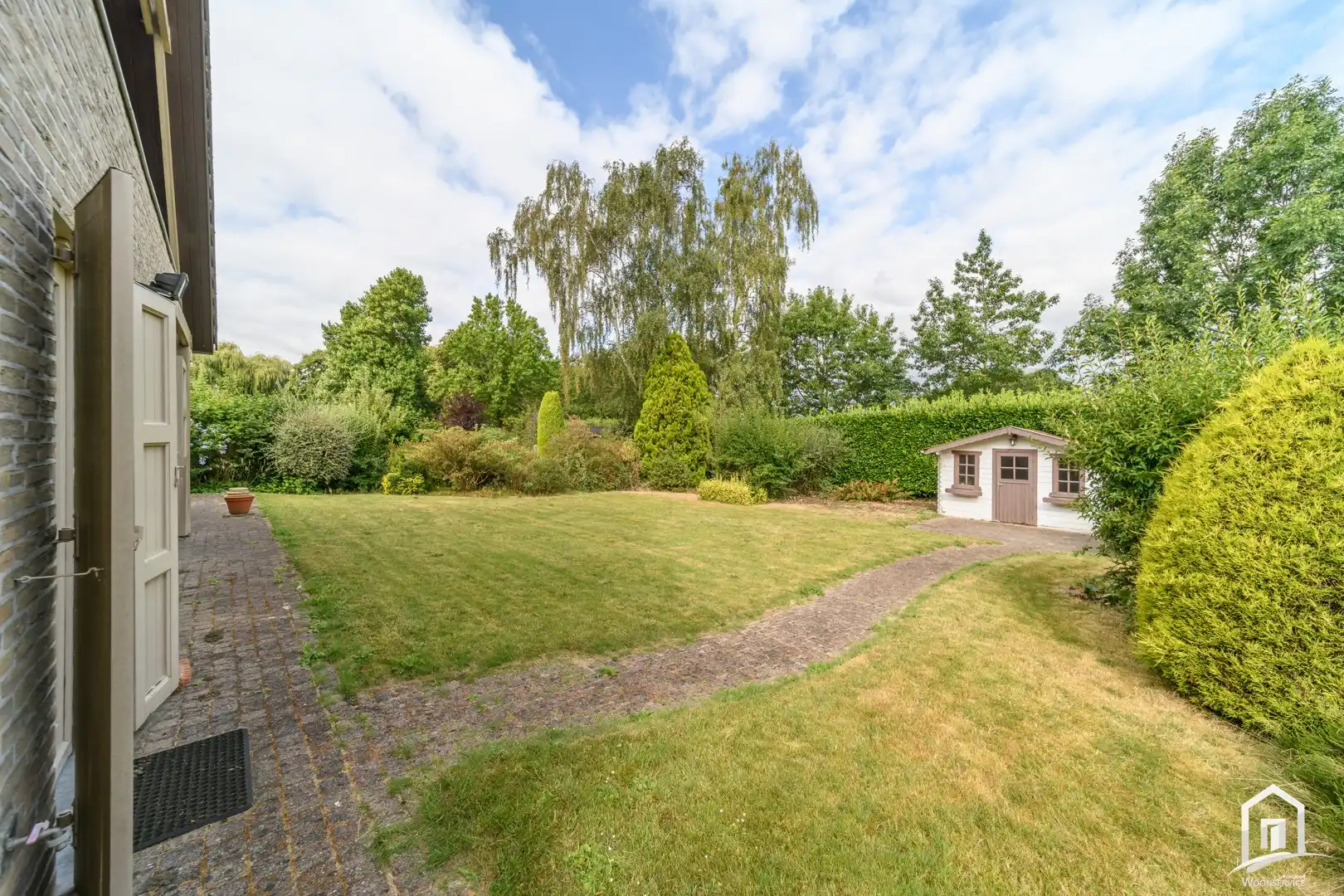 Stijvolle villa in residentiële omgeving aan de stadsrand van Aalst. foto 13