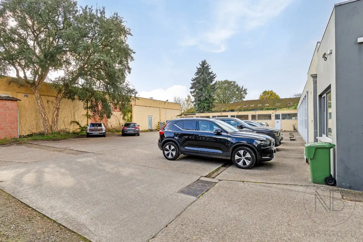 Instapklare en goed gelegen kantoorruimte foto 39