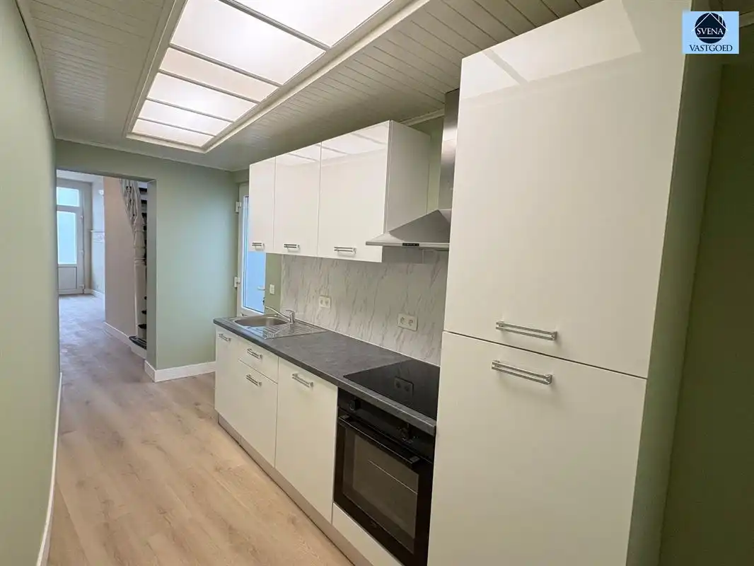 PRACHTIGE, ZEER RUIME WONING MET 5 SLAAPKAMERS foto 5
