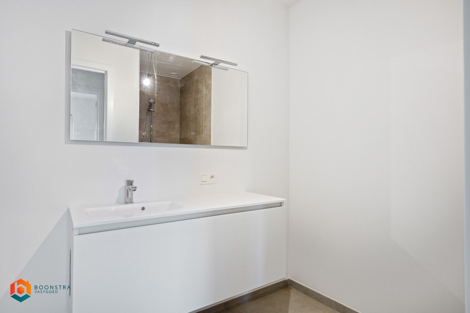 BEN app. met 1 slpkr en ruim terras foto 10