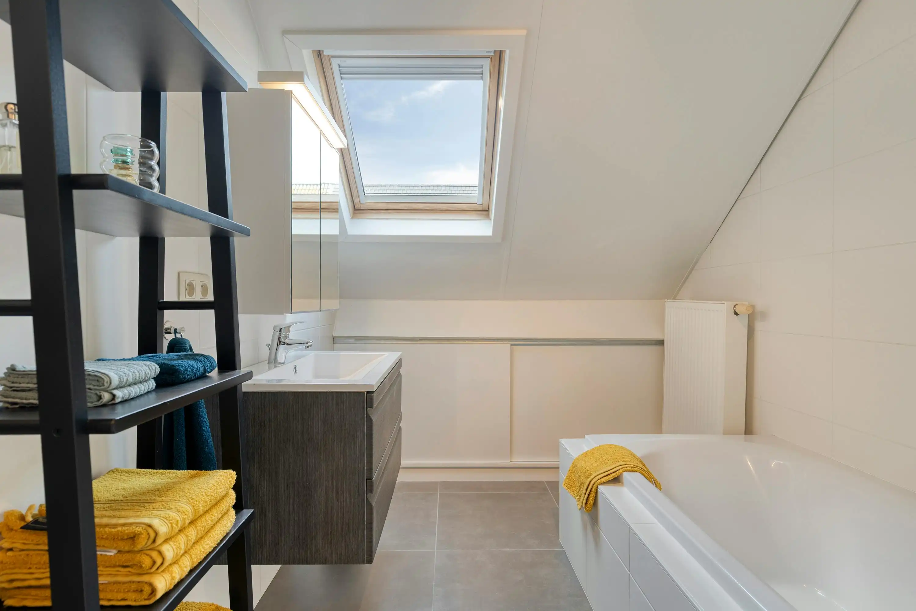 Duplex appartement met 2 slaapkamer te koop in Zandvliet!  foto 29