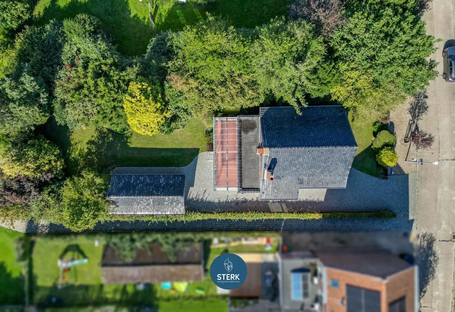 RUIME GEZINSWONING MET VEEL CHARME EN KARAKTER TE REKEM !  foto 3