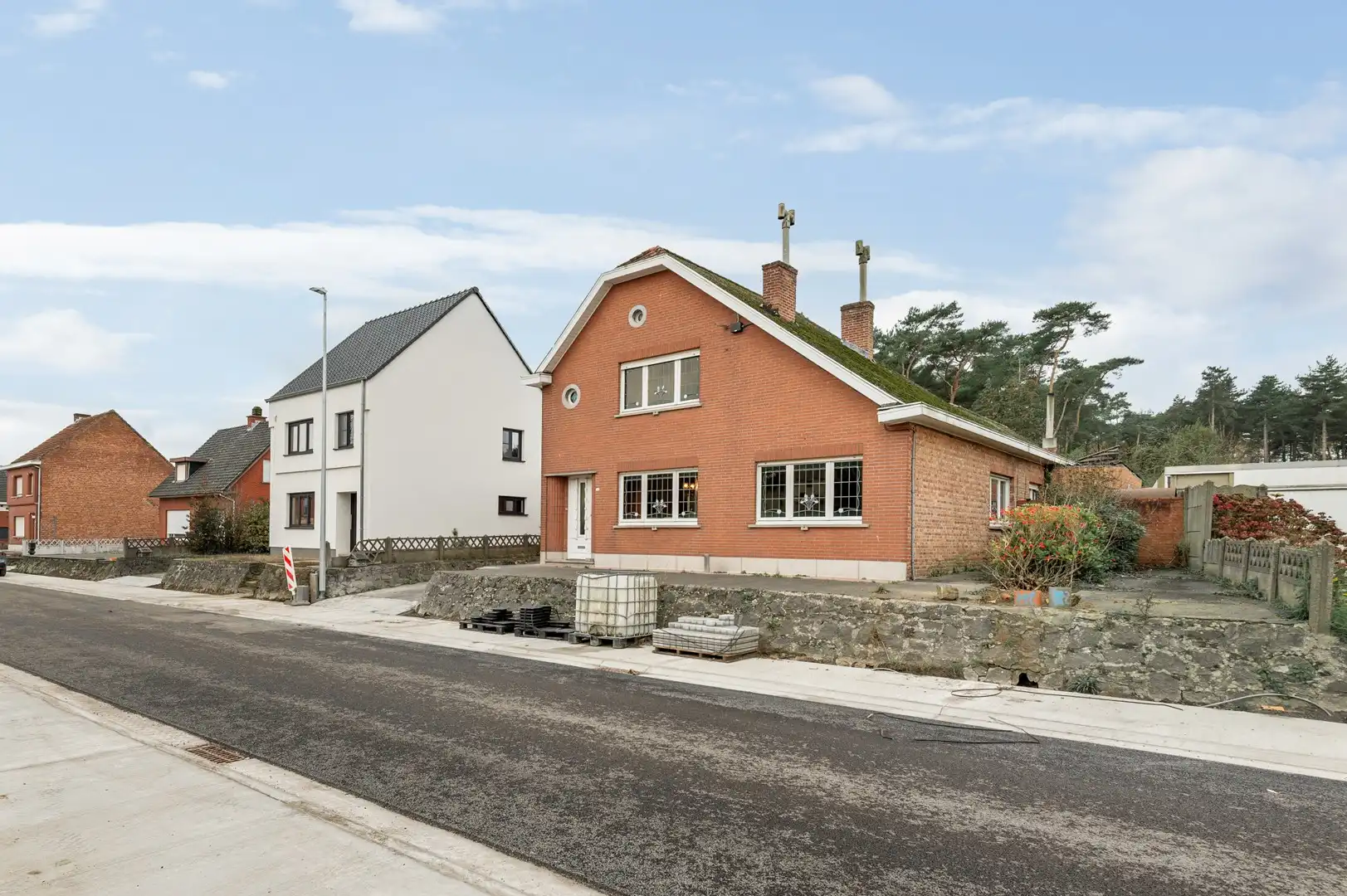 Te renoveren open bebouwing op groen perceel met prachtig uitzicht foto 2