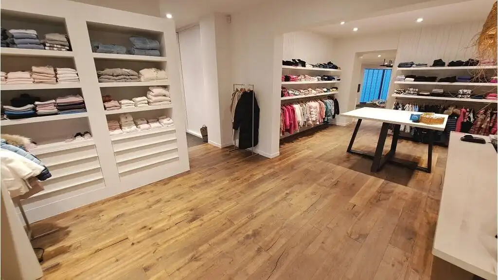 Overname instapklare speciaalzaak kinderkledij in Noord-West-Vlaanderen foto 3