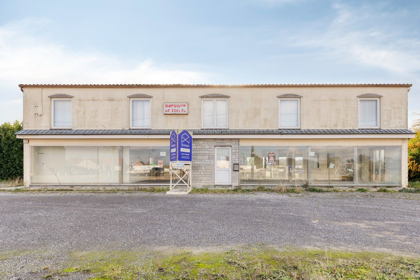 Handelspand met woonst of projectgrond te koop in Scherpenheuvel-Zichem foto {{pictureIndex}}