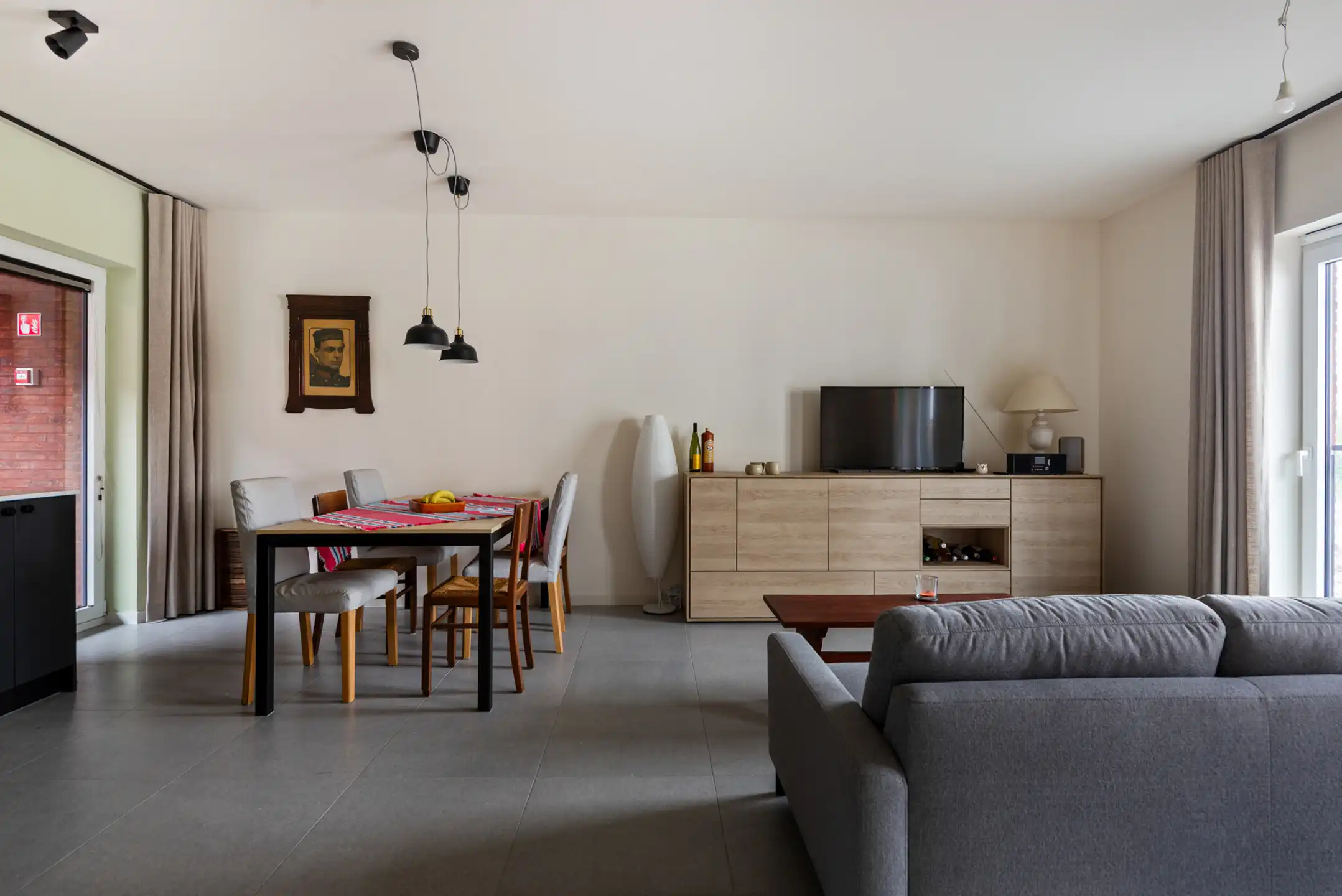 Nieuw 2-slk-appartement (E16) met terras en staanplaats foto {{pictureIndex}}