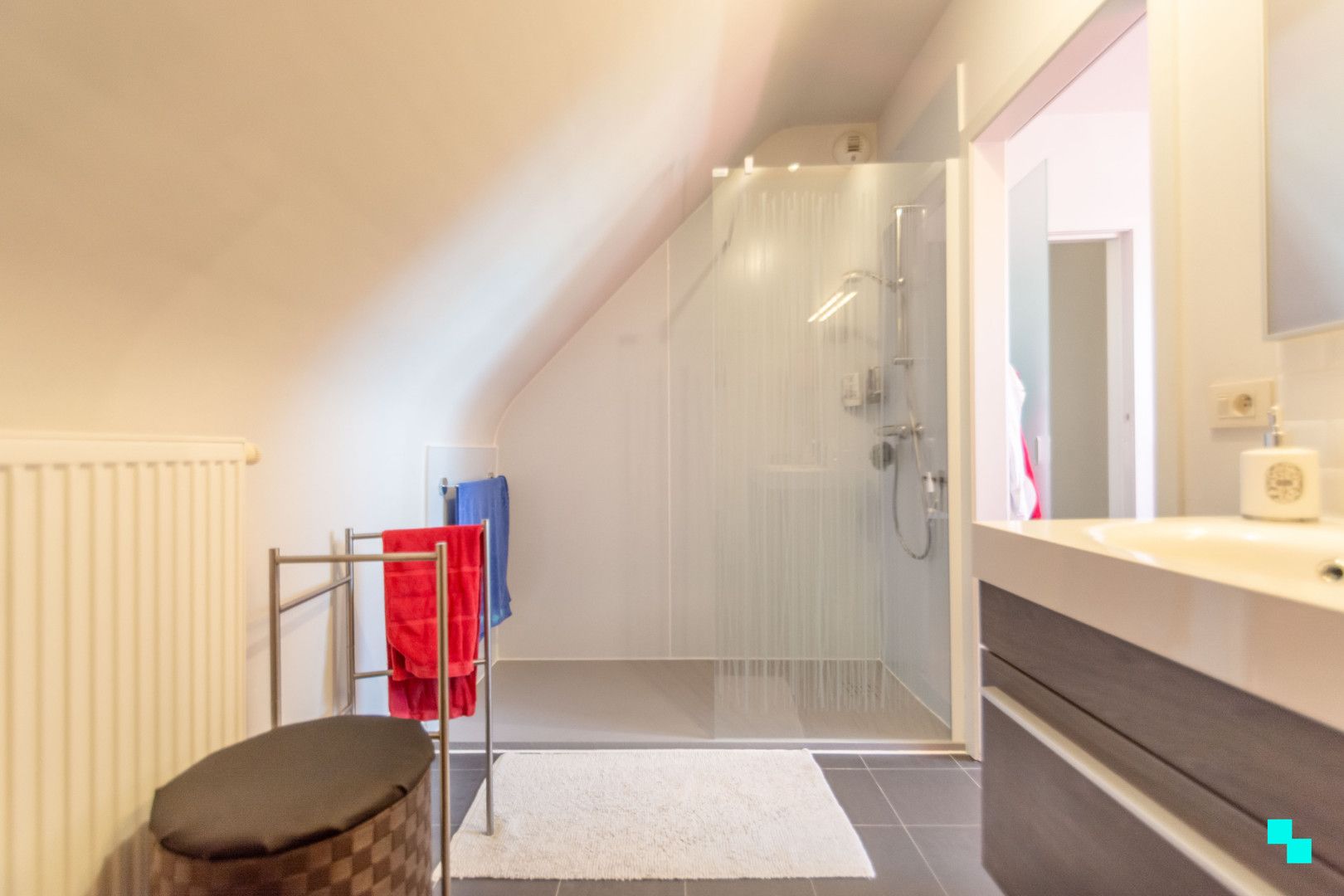 Tweeslaapkamerappartement met ruim terras in het dorp van Merelbeke foto 18