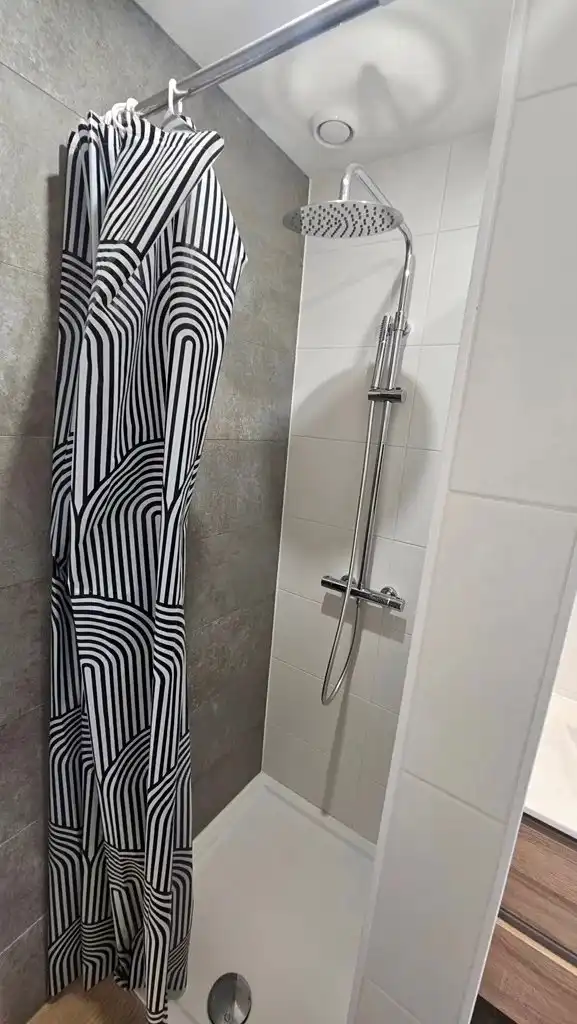 Instapklaar appartement met 2 + 1 slaapkamers. foto 9