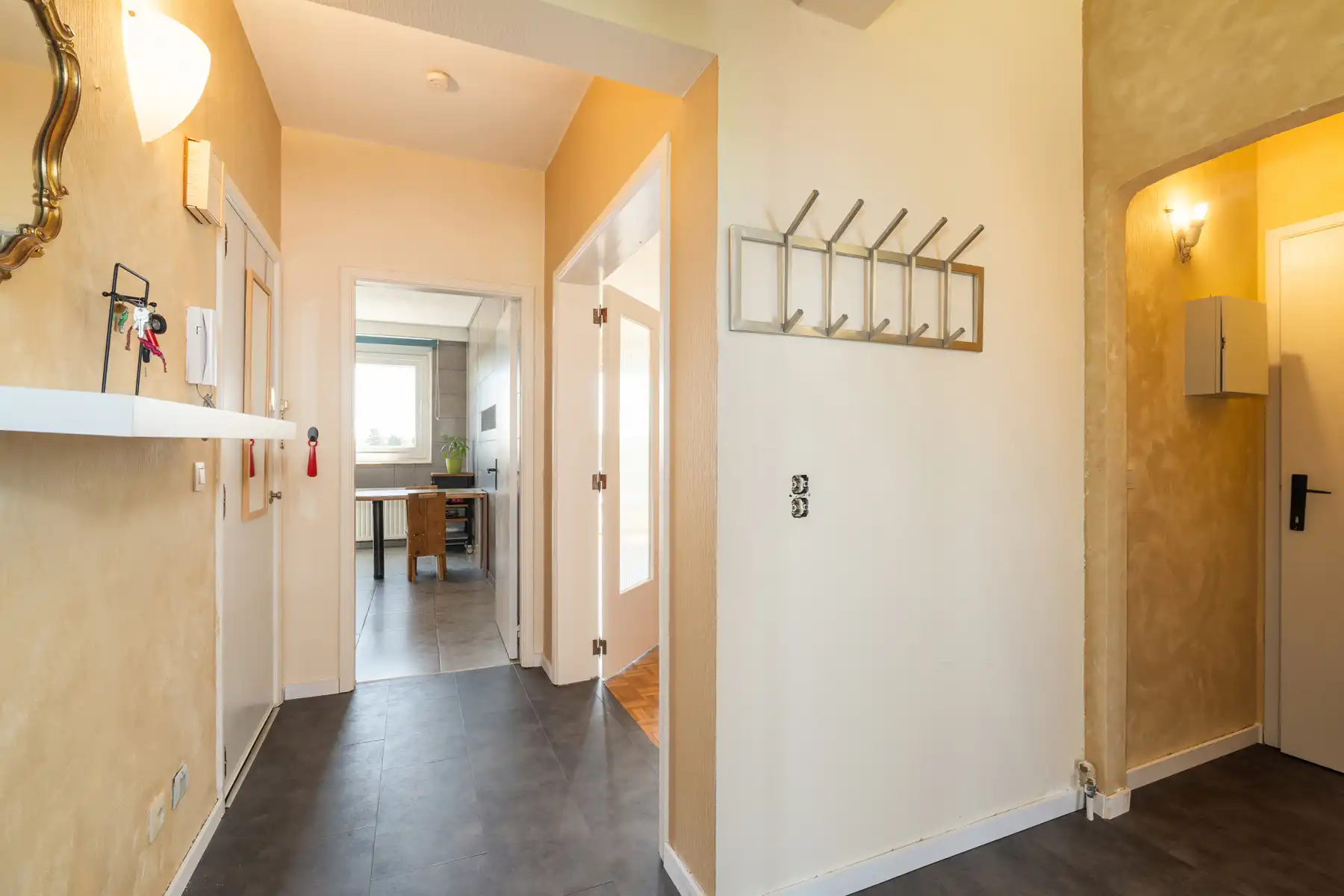 Appartement met 2 slaapkamers in centrum Strombeek foto 8