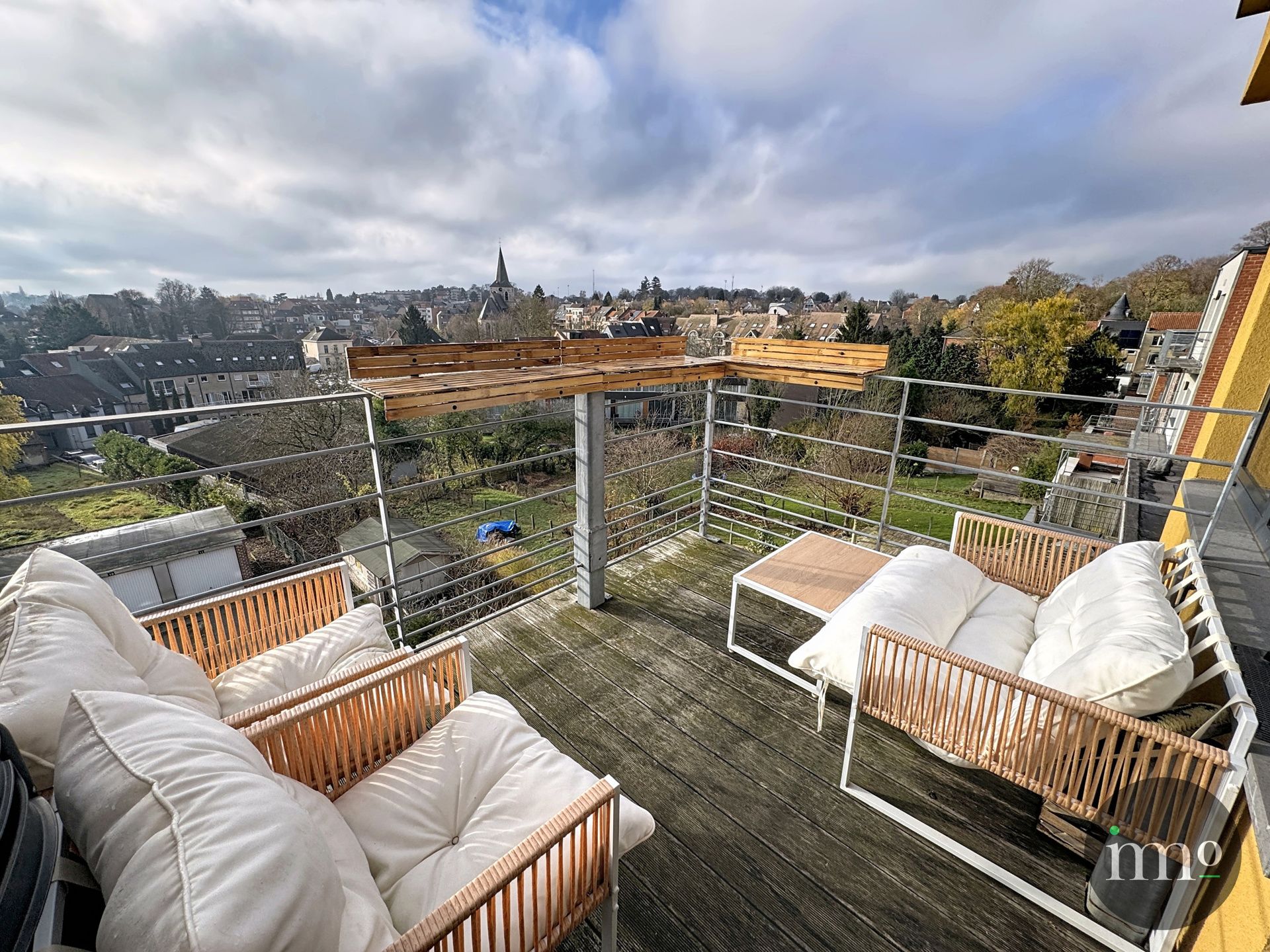 Stijlvol 2-slaapkamerappartement met terras en prachtig uitzicht – Centrum Dilbeek foto 6