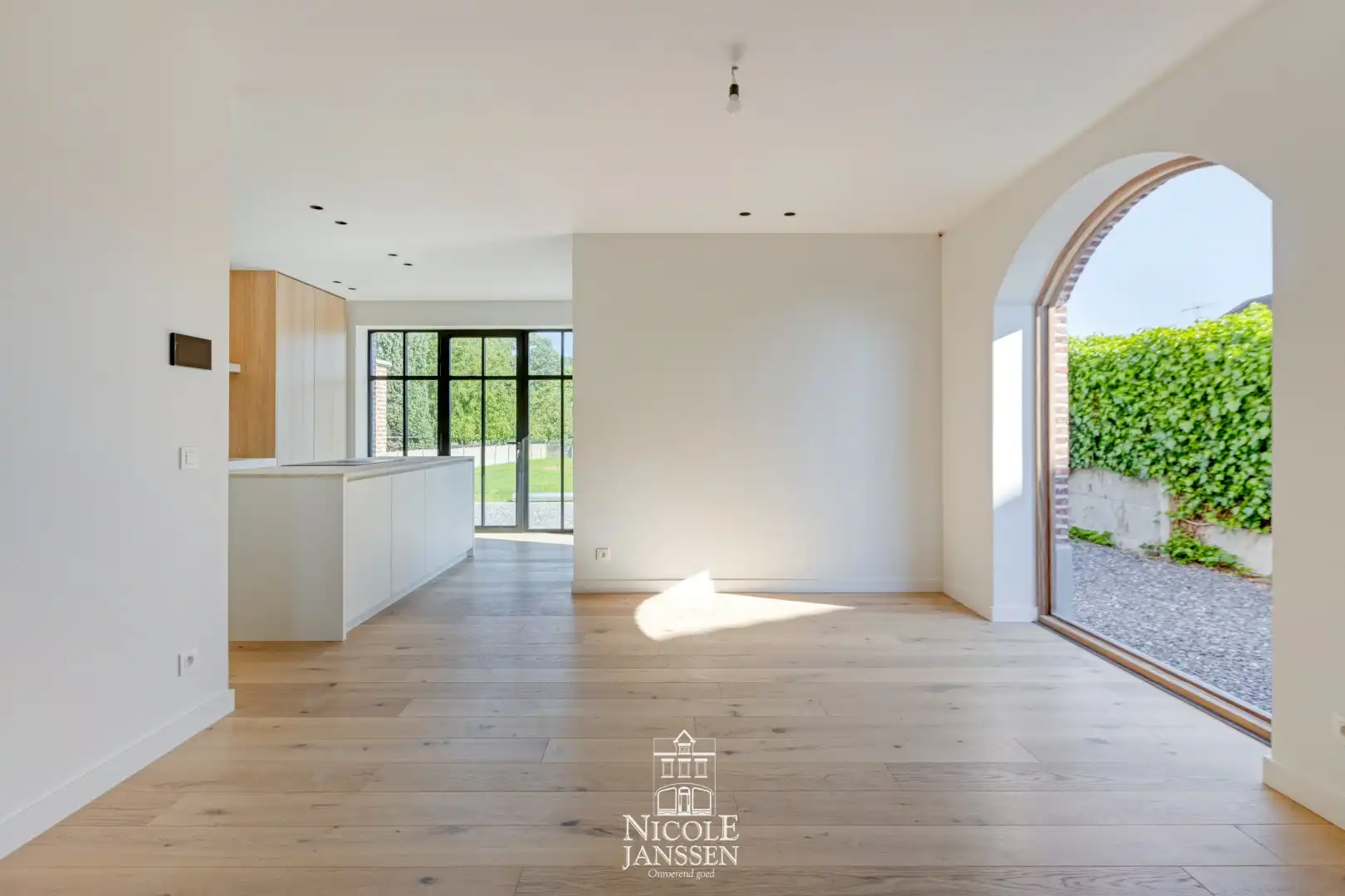Nieuwbouwwoning van 216m² foto 10