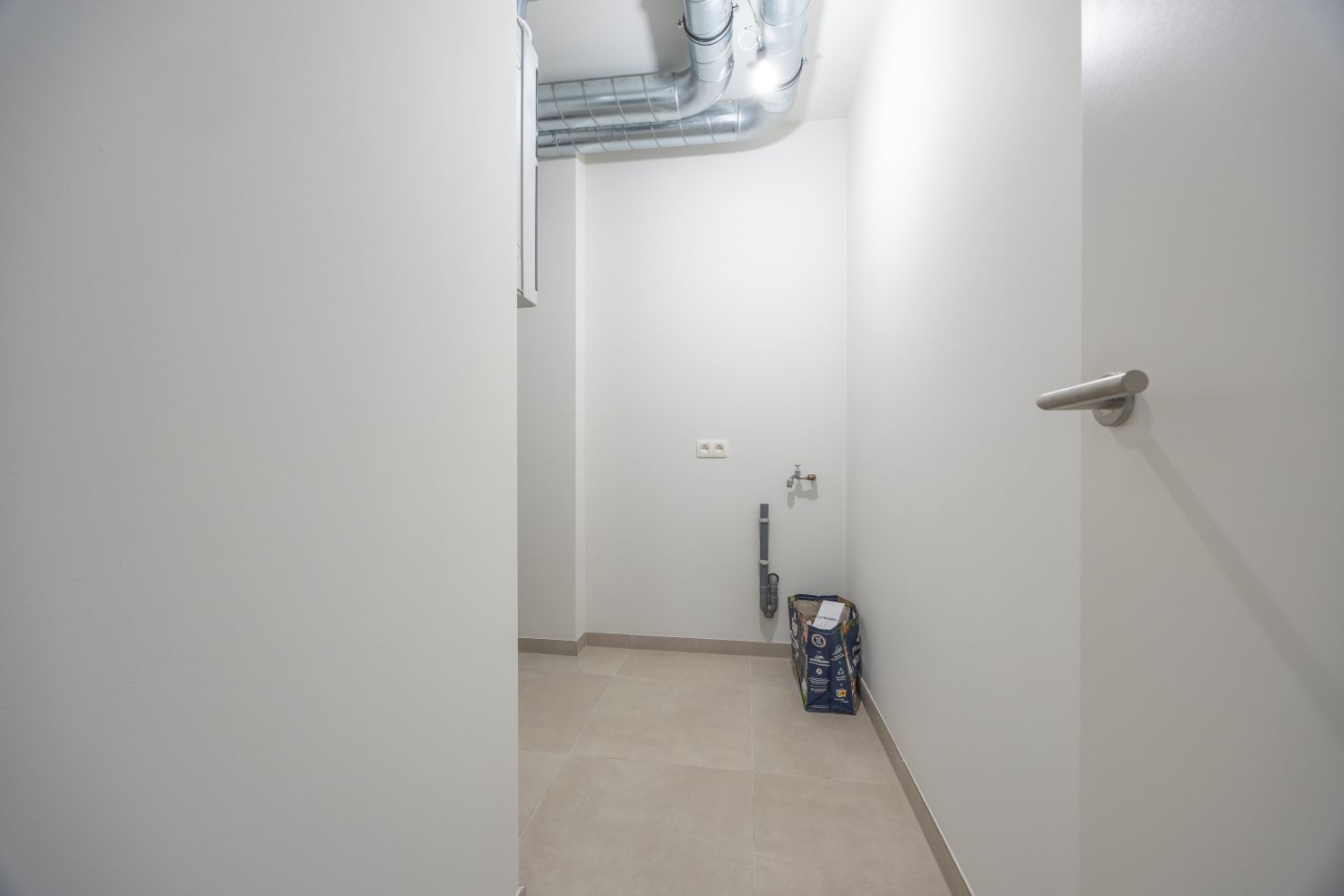 Nieuwbouwappartement met 2 slaapkamers vlakbij het centrum foto 12