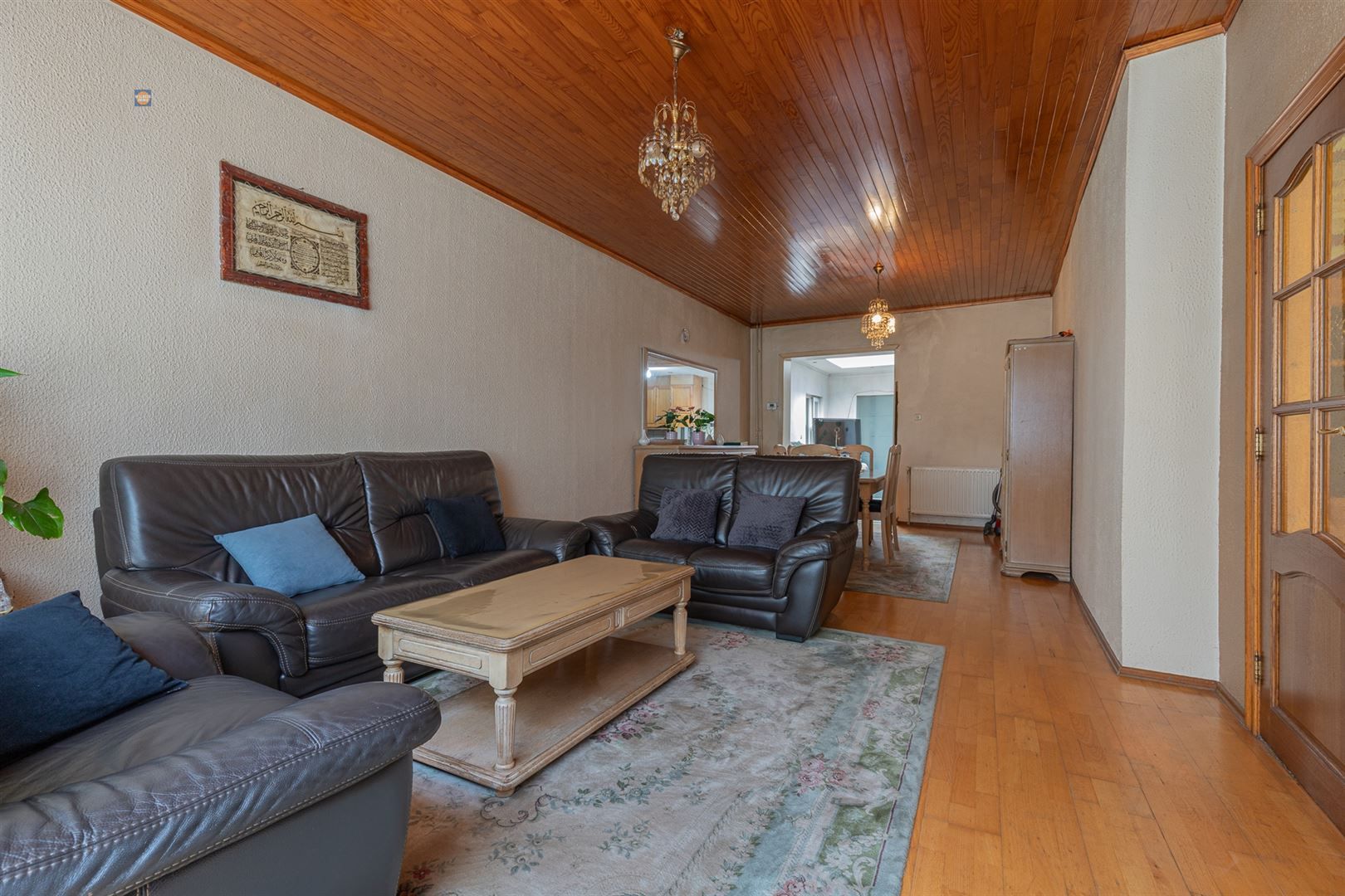 Volwaardige gezinswoning met 5 slaapkamers en 2 badkamers foto 4