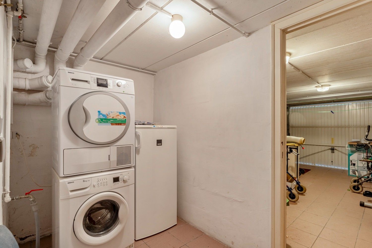 Appartement met garagebox en kelder op gunstige locatie! foto 18