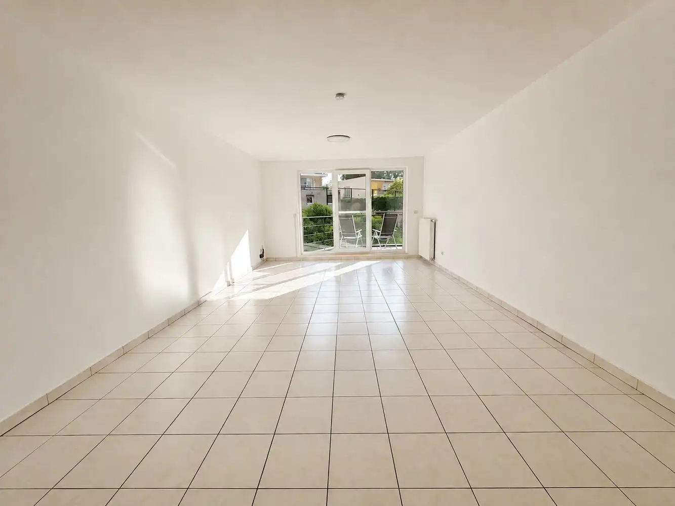 Intrekklaar appartement met terras foto 2