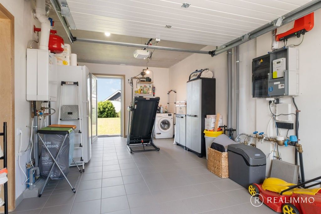 Recente gezinswoning in een rustige wijk! foto 18