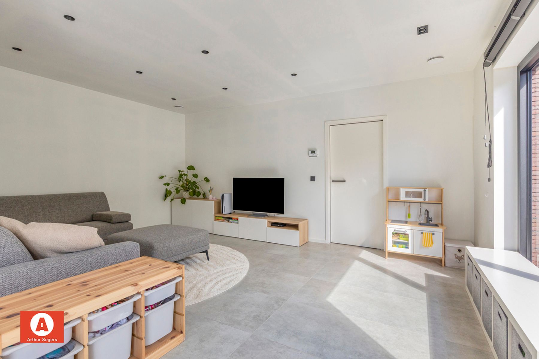Halfopen BEN-woning met zonnige tuin en 4 slaapkamers foto 6