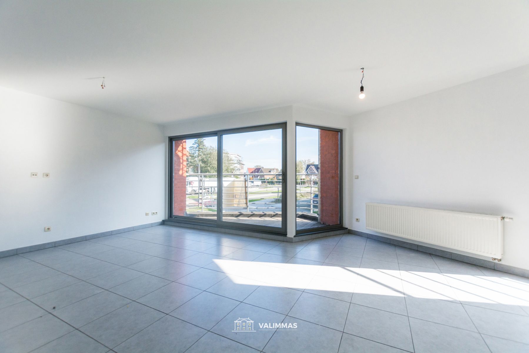 Een recent & instapklaar appartement met terras & garage foto 2