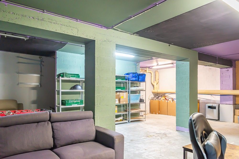 Instapklaar handelspand mét huurder op toplocatie in centrum Lanaken foto 28