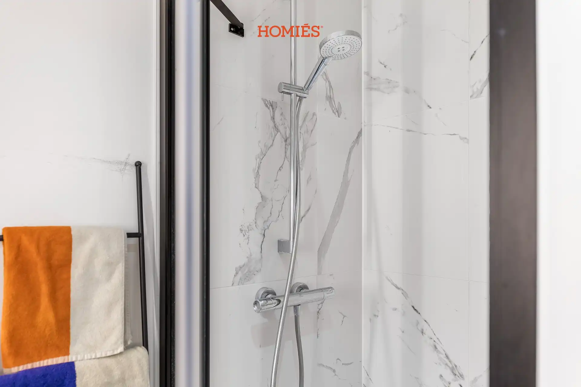 Gerenoveerde, bemeubelde studio met aparte slpk in Leuven foto 9