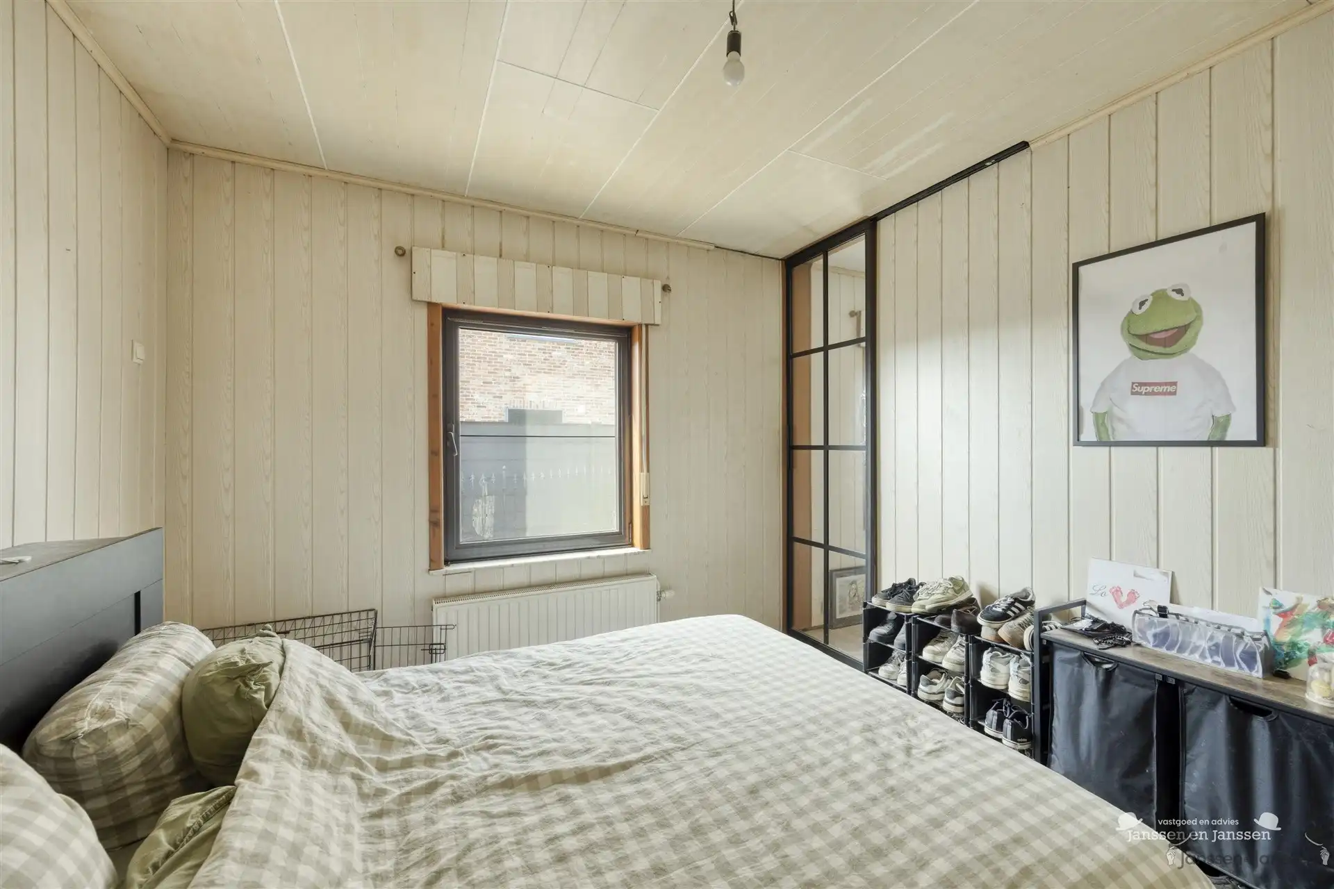 Rustig gelegen bungalow met grote tuin foto 10
