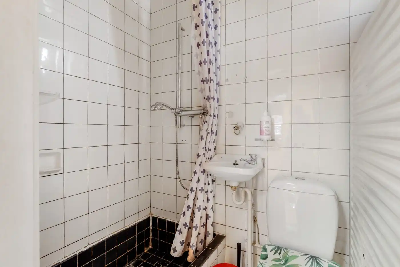 Te renoveren, geklasseerde art deco woning met 3 slpk, ruime zolder en Z-tuin foto 15