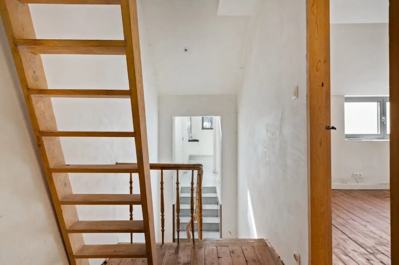 Verrassend ruime, charmante woning met 3 à 4 slpk. in centrum Ekeren foto 14