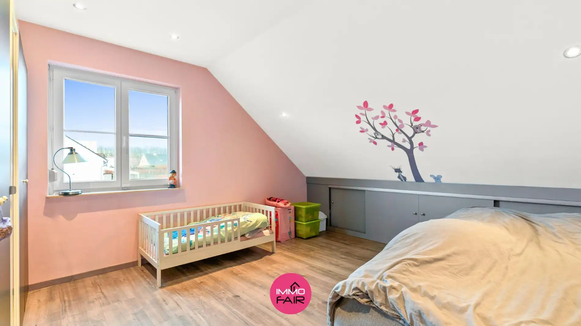 Royale gezinswoning op perceel van 829 m² op 5 minuten van Maastricht! foto 12