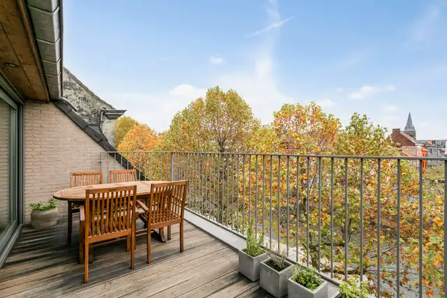 Exclusief duplex-appartement met 3-slk en riant terras op gegeerde ligging aan de Visserij foto 5