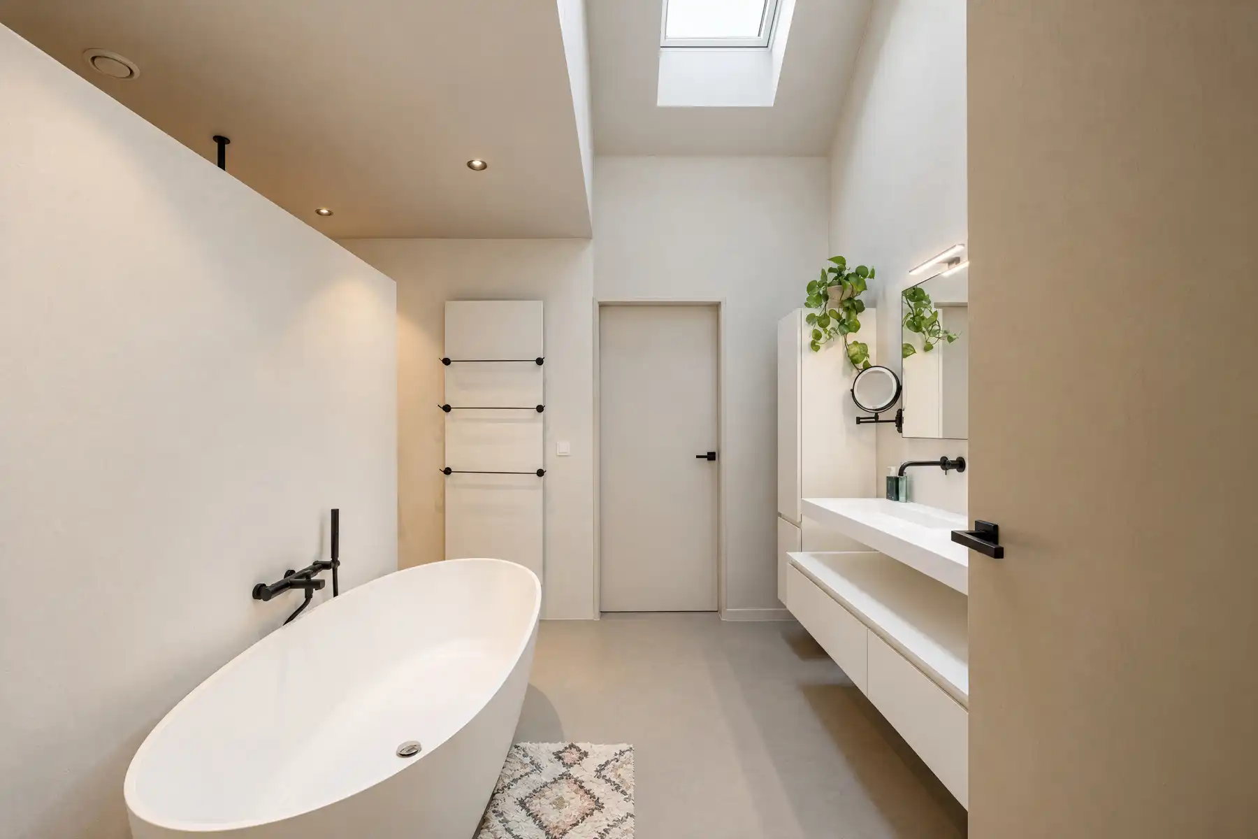 ARCHITECTURALE BEN-WONING MET ZUID TUIN OP TOPLOCATIE foto 17